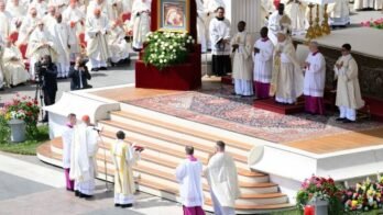 البابا لاوُن الرابع عشر: أحلم بكنيسة تكون خميرة في عالم متصالح 1