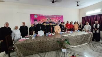 حفل استقبال على شرف البطريرك يونان في دار مطرانية أبرشية تيروفالا السريانية الكاثوليكية الملنكارية، تيروفالا – كيرالا، الهند 403