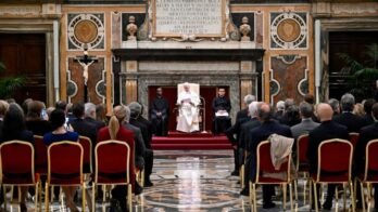 البابا: من خلال نهج تربوي وأخلاقي ومسؤول، يمكن للذكاء الاصطناعي أن يكون حليفاً في نمو وتطور القاصرين 1