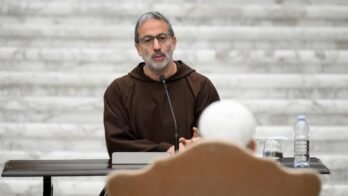 التأمل الثاني لزمن المجيء مع واعظ القصر الرسولي 1