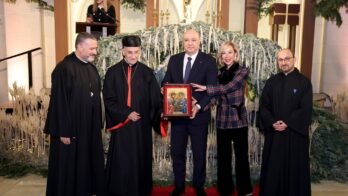 الاب السغبيني للرئيس عون: كفاكم وفاء لأنّكم لم تساوموا على أرض الوطن الغالية 12